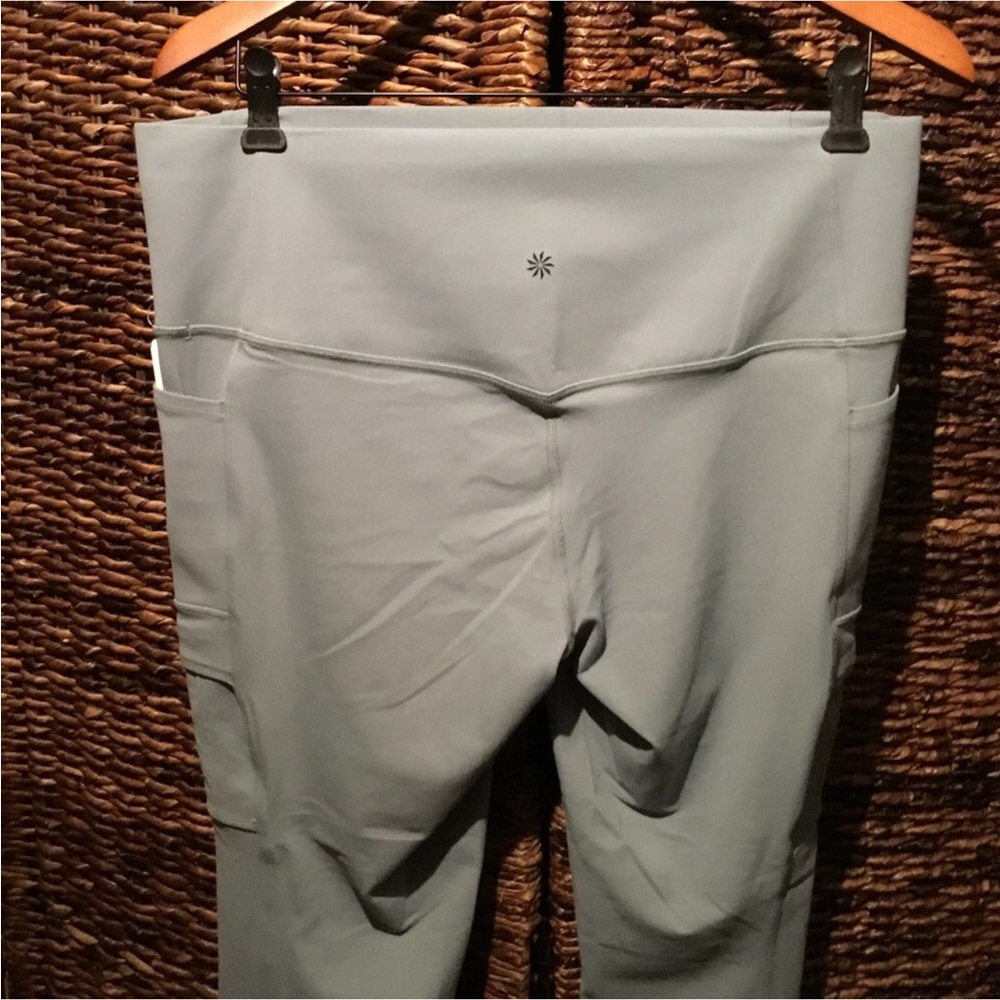 ATHLETA - Picture 9 of 14